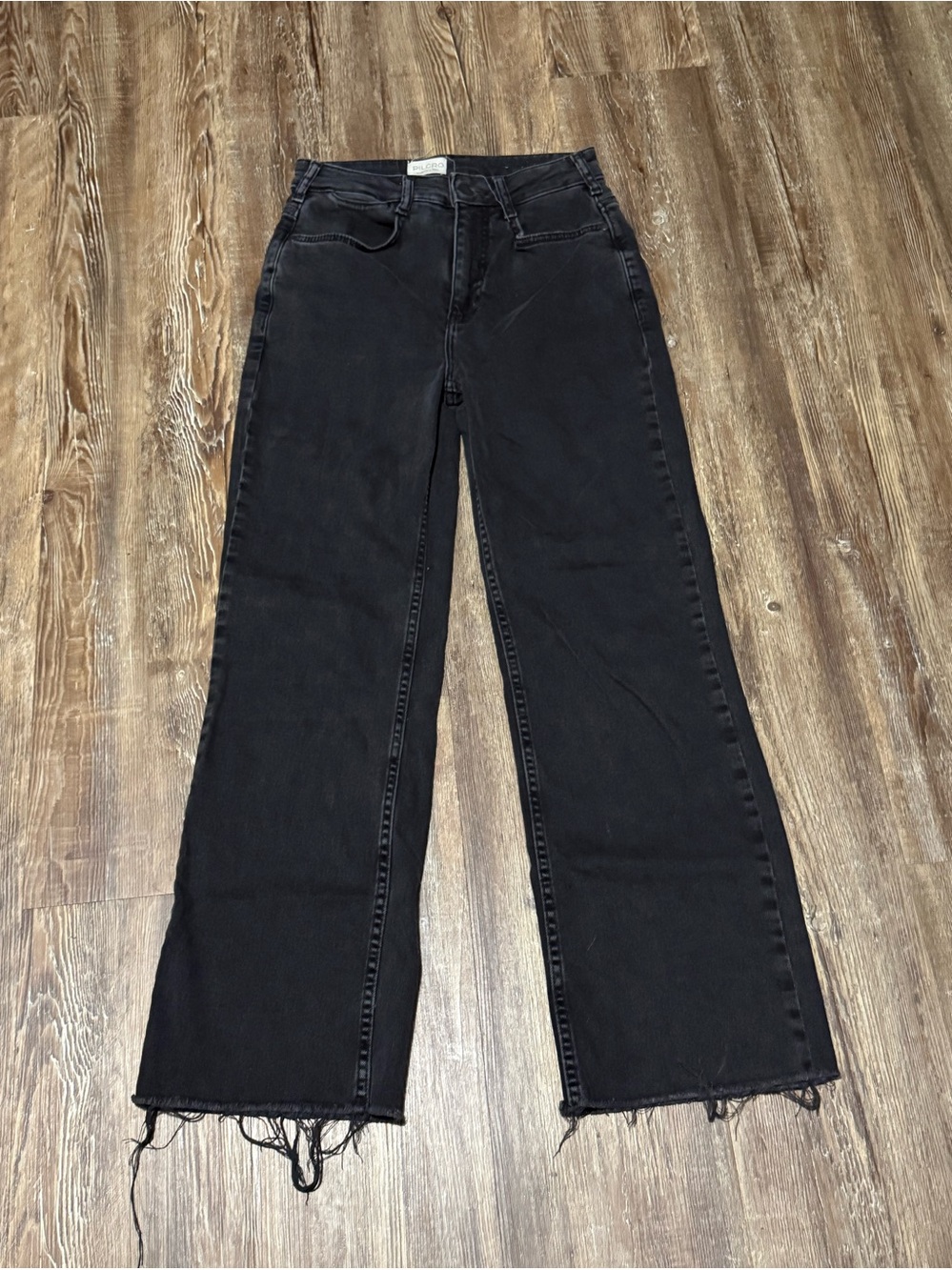 Pilcro Wide Leg Jeans Women's 26 Frayed Hem Stretchy Slim Fit in Black Wash Deni